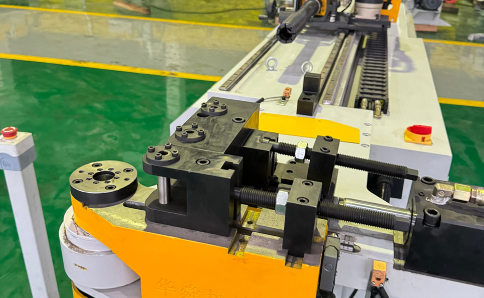Tại sao máy uốn ống CNC lại quan trọng đối với thiết kế khung gầm nhẹ?