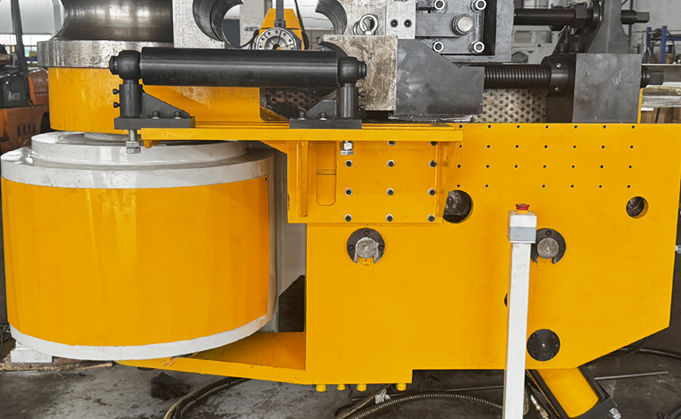 Máy uốn ống hoàn toàn tự động dòng CNC L với bộ điều khiển thủy lực-servo Máy uốn ống hoàn toàn tự động dòng CNC L với bộ điều khiển thủy lực-servo