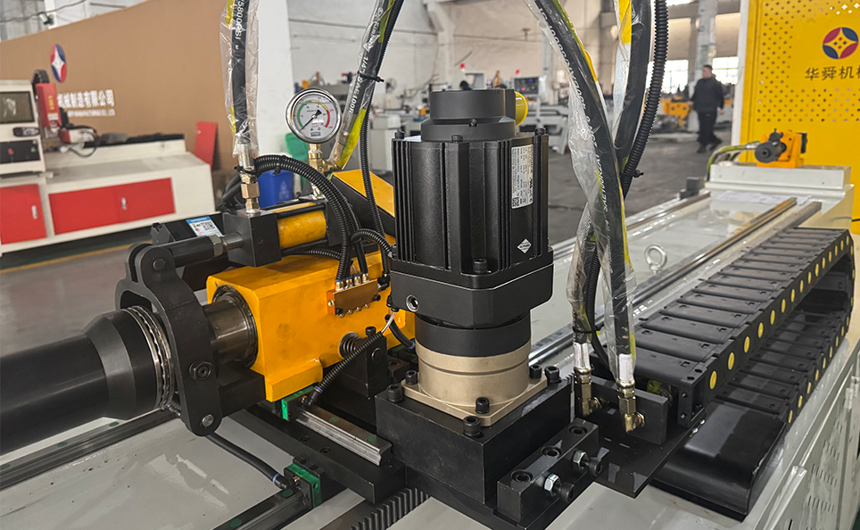 Máy uốn ống hoàn toàn tự động dòng CNC S với chức năng mô phỏng tùy chọn Máy uốn ống hoàn toàn tự động dòng CNC S với chức năng mô phỏng tùy chọn