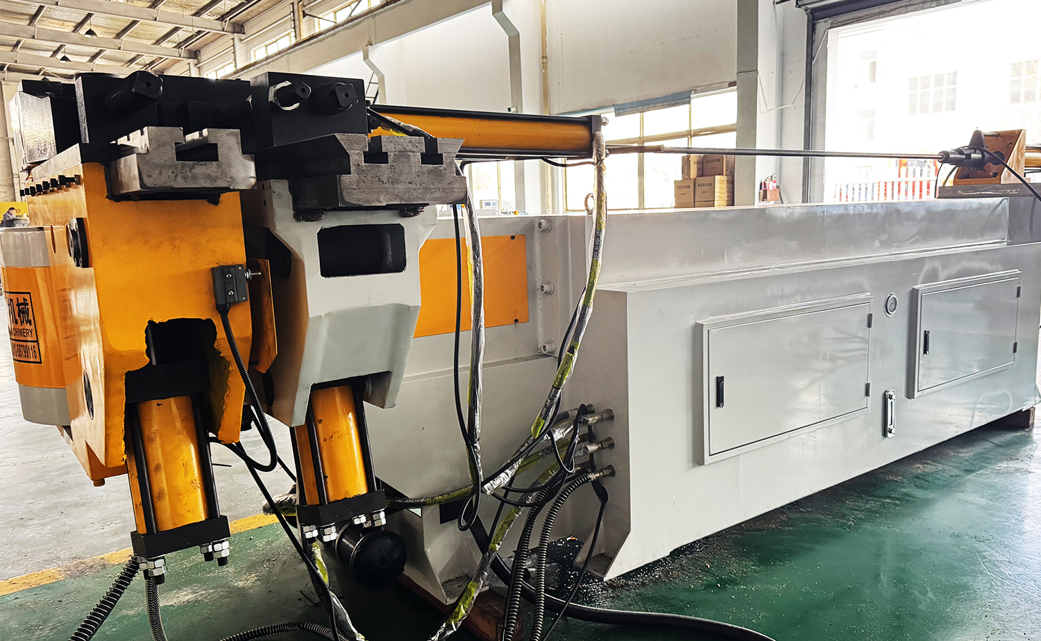 Máy uốn ống thủy lực dòng NC M có điều khiển trục gá Máy uốn ống thủy lực dòng NC M có điều khiển trục gá