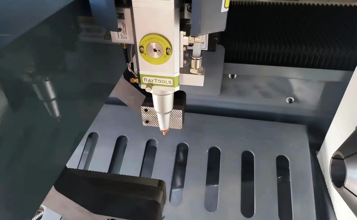 Máy cắt ống Laser có độ chính xác cao MCJG160 Máy cắt ống Laser có độ chính xác cao MCJG160