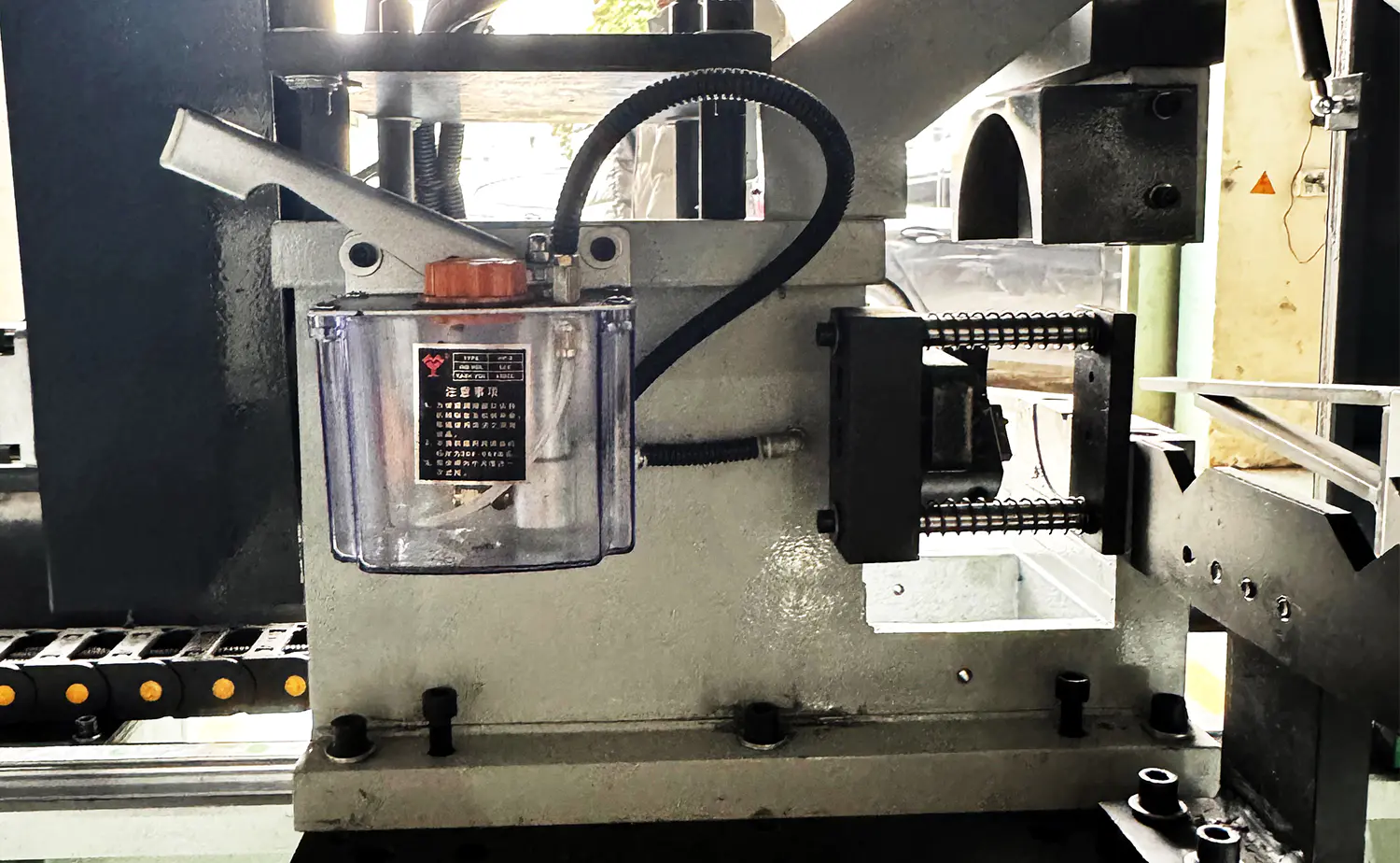 Máy vát mép ống servo có độ ổn định cao dòng DEF80CNC Máy vát mép ống servo có độ ổn định cao dòng DEF80CNC