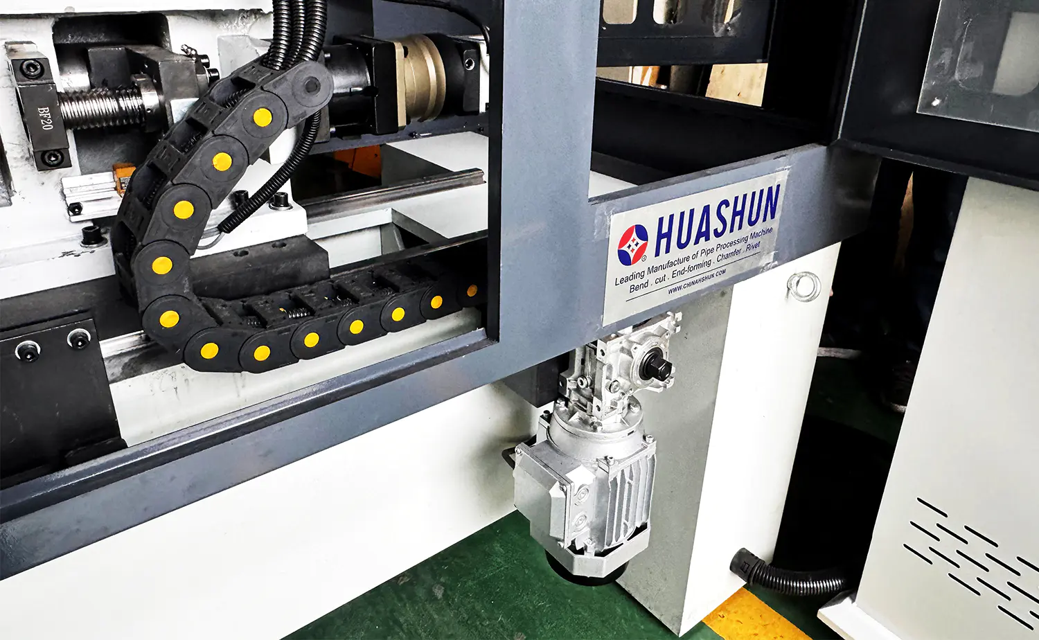 Máy vát mép ống servo có độ ổn định cao dòng DEF80CNC Máy vát mép ống servo có độ ổn định cao dòng DEF80CNC